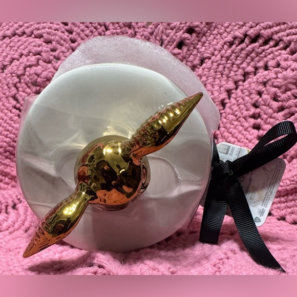 Wizarding World Rae Dunn Golden Snitch Double-Sided Mug w/Topper HTF NWT - Picture 3 of 6